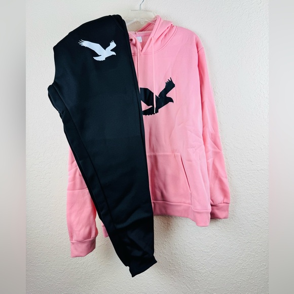 Women’s set large with Eagle logo - Picture 1 of 4